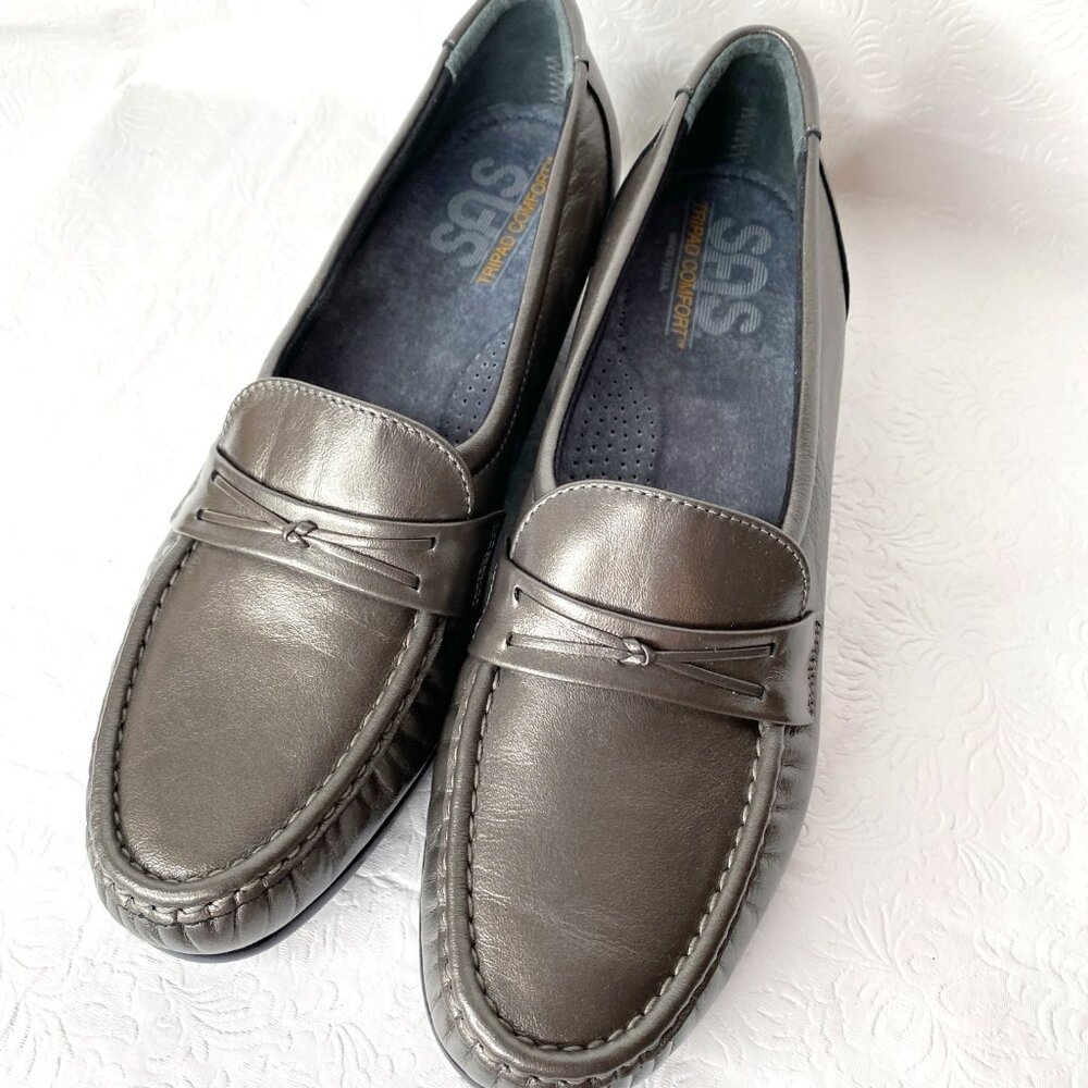 SAS Easier Dress Loafer 9.5N Pewter Moccasin